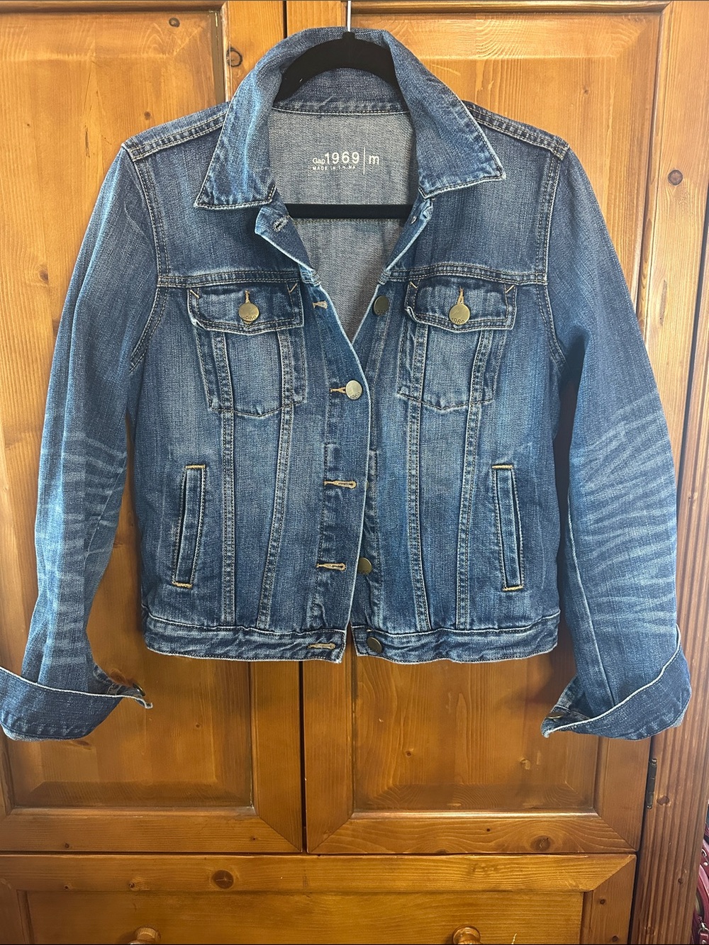 GAP Women's Medium Blue Denim Jacket